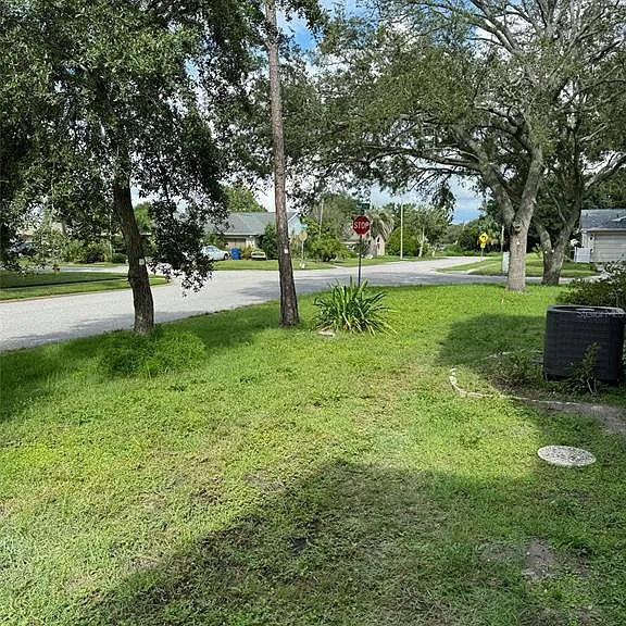 8563 Pilgrim Ct — Photo 33