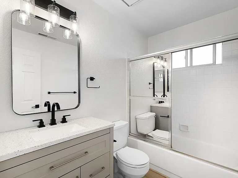 2170 Cobblestone Ct — Photo 18