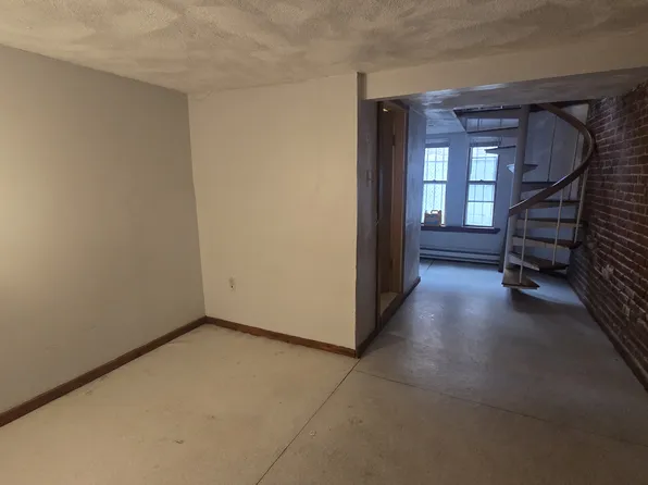 (undisclosed Address), Roxbury, MA 02120
