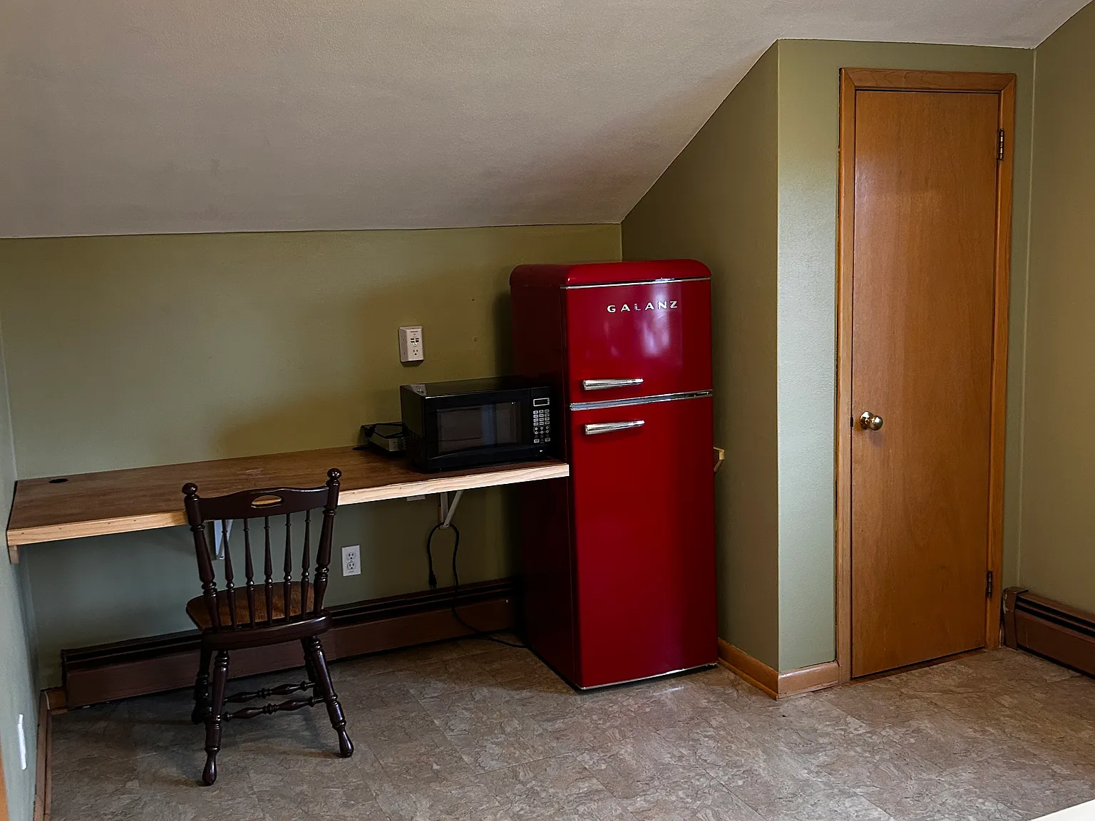 Studio, 800 sqft, $1,150 — Photo 4
