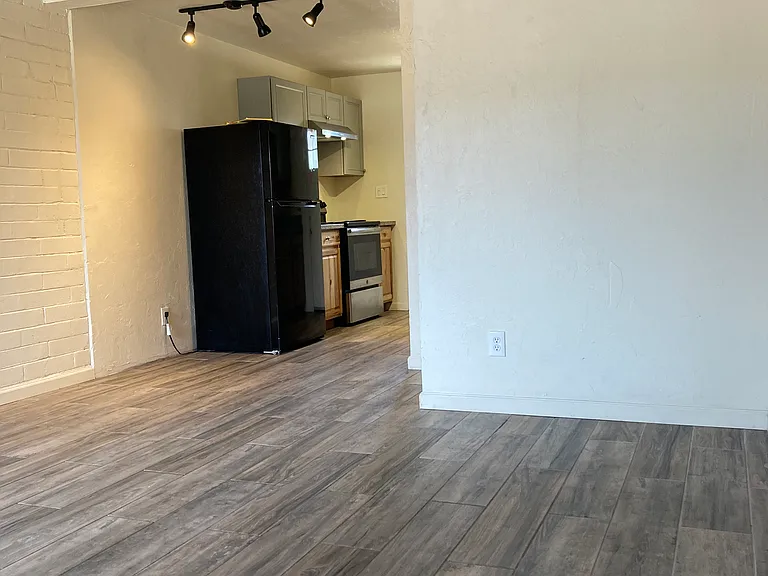 1632 N Louis Ln #5 — Photo 10