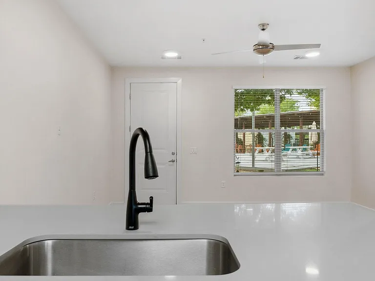 7805 Cooper Ln #606 — Photo 11