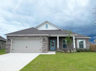 56 Cherry Blossom Ln, Freeport, FL 32439