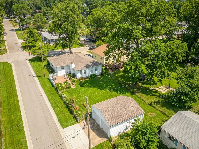 310 Aubuchon St — Photo 37