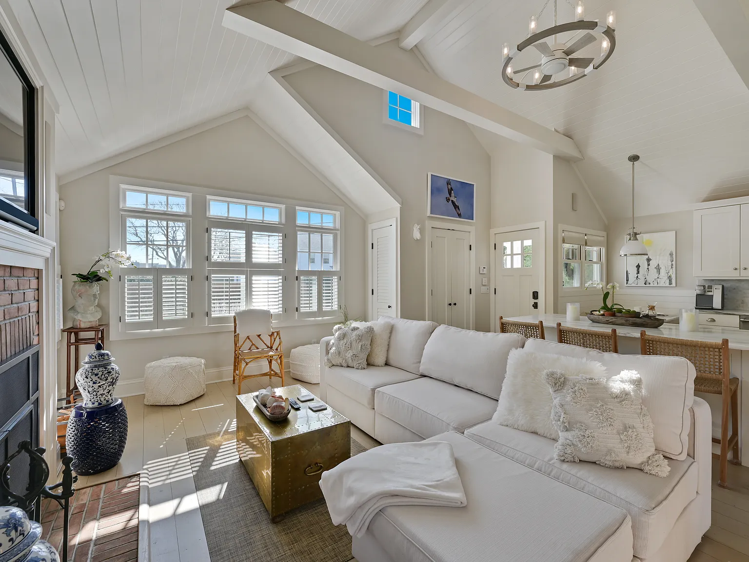 Charming Sag Harbor Retreat with Private Garden & Artist Studio — Photo 4