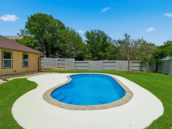 5390 Chestnut View, San Antonio, TX 78247
