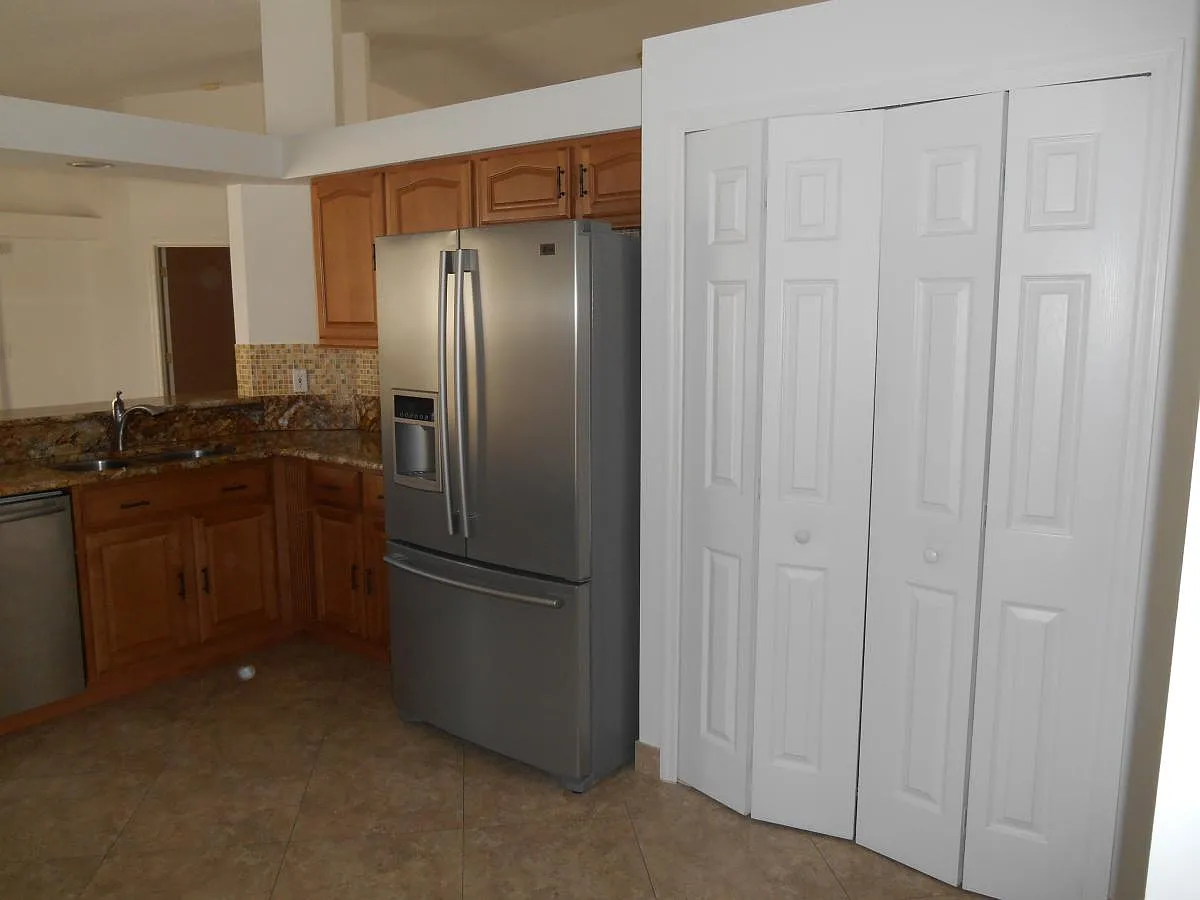 2476 Saint Johns Lane — Photo 3