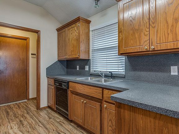 4th image of 9212 S Bryant Ter