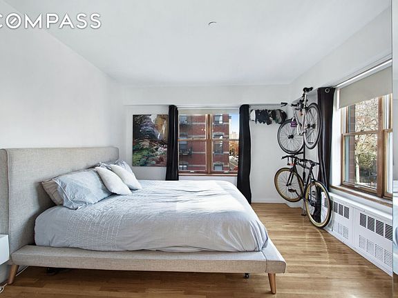 3rd image of 754 E 6th St APT 3B