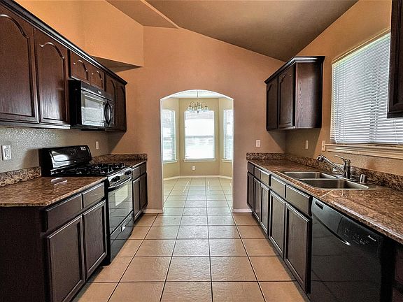 4th image of 14645 Boer Trail Ave