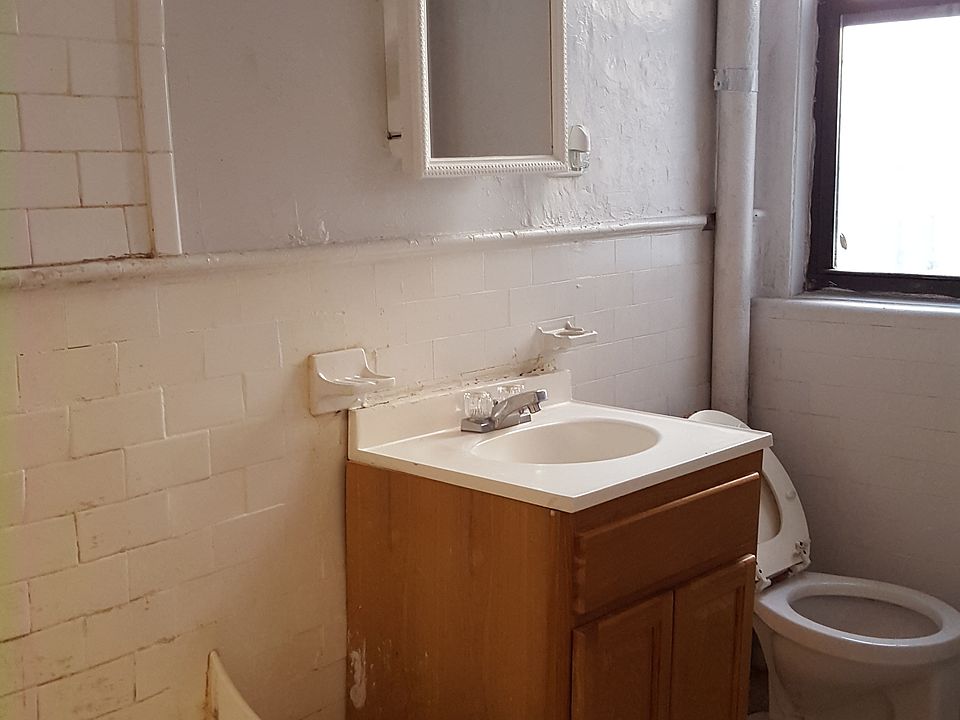 1st image of 2600 University Ave APT 4G
