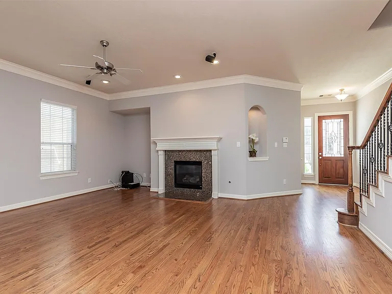 10126 Holly Chase Dr — Photo 10
