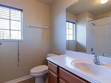 1475 Salisbury Dr — Photo 23
