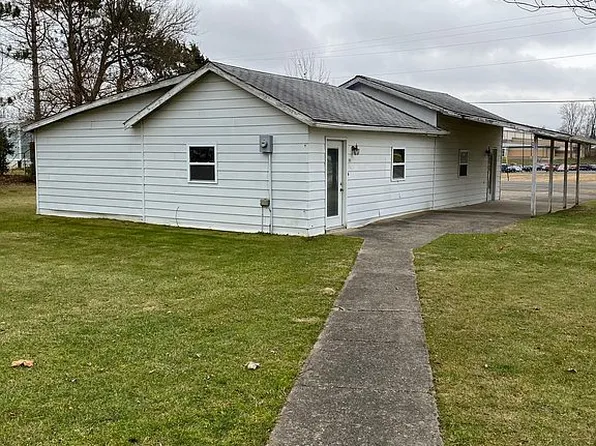 608 N Michigan Ave, Edgerton, OH 43517