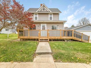 209 S Elida St, Winnebago, IL 61088