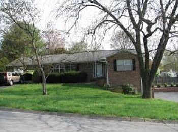 1st image of 505 Meadowlark Dr