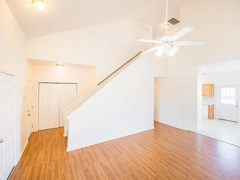 16310 Bandicoot Dr — Photo 8