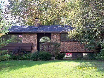 1st image of 415 Somerset Dr