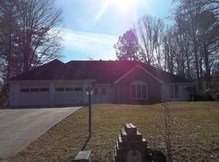 65 Frasier Dr, Brooks, GA 30205