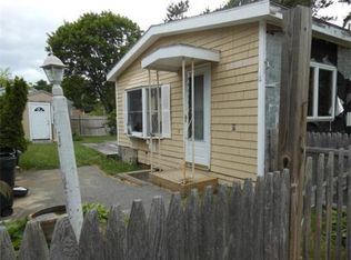 16 Monark Rd, Buzzards Bay, MA 02532