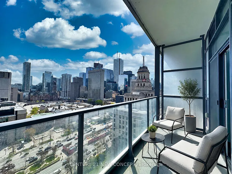 210 Simcoe St #1909 — Photo 6