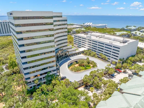 2701 N Rocky Point Dr #105, Tampa, FL 33607