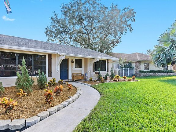 2nd image of 5384 SW 119th Ave