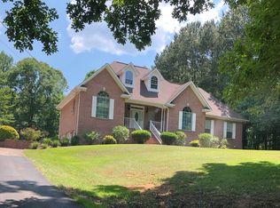 2187 Winterberry Ln, Bessemer, AL 35023