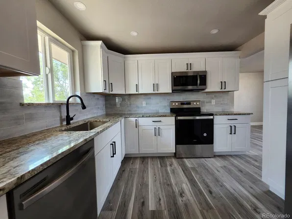 386 N 12th Avenue, Brighton, CO 80601