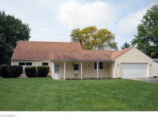 6994 Manor Dr, Elyria, OH 44035