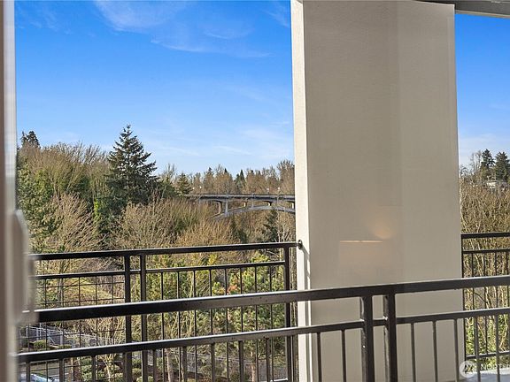 3rd image of 320 E 32nd Street #403