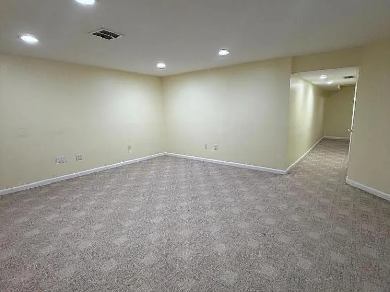 37 Mindy Dr — Photo 16