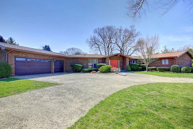 503 G H Baker Dr photo 1
