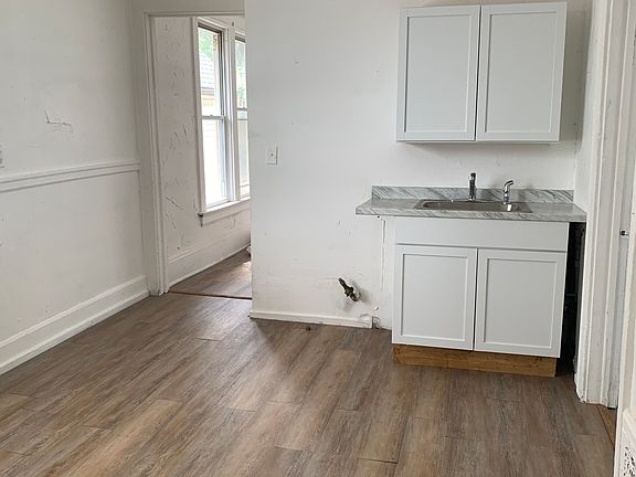 3rd image of 2630 N Richards St #2630