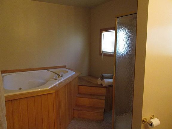 5th image of 325 N Houghton Ave