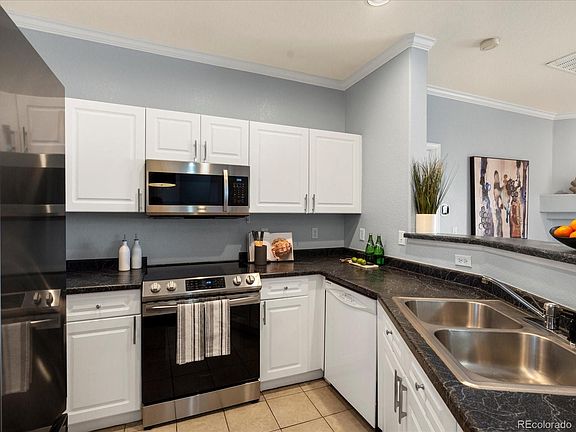 5th image of 7498 S Alkire Street #202