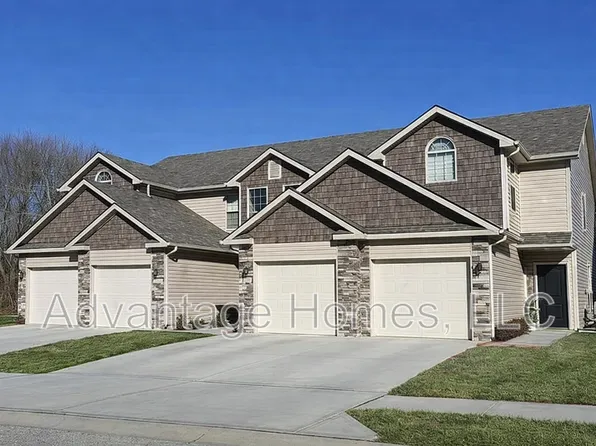 2176 SW Timbertrace Ln, Lees Summit, MO 64082