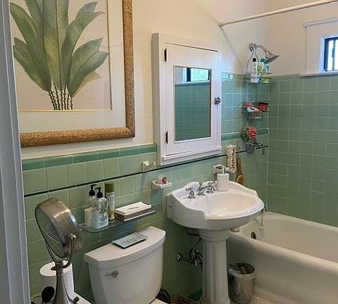 4th image of 300 Occidental Ave APT 3