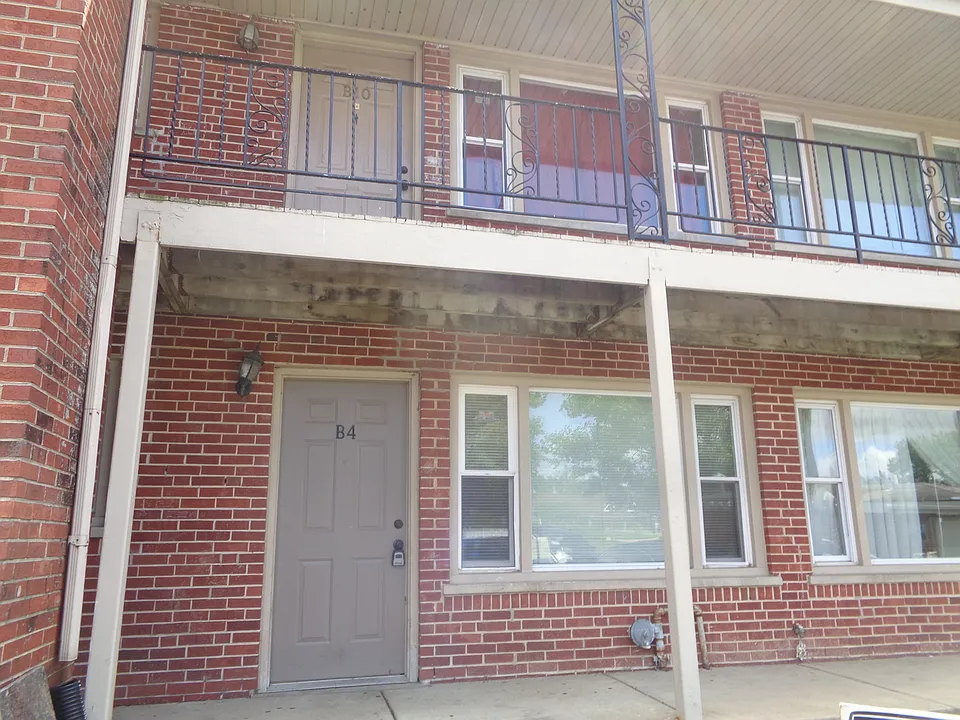 1340 N Main St #D11