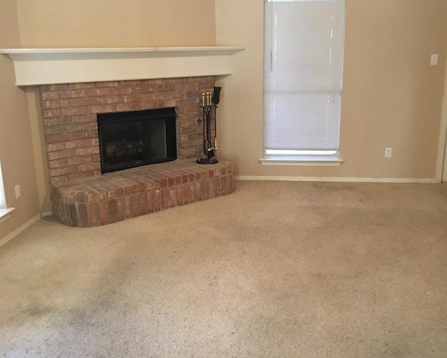 1st image of 1079 Roundrock Dr