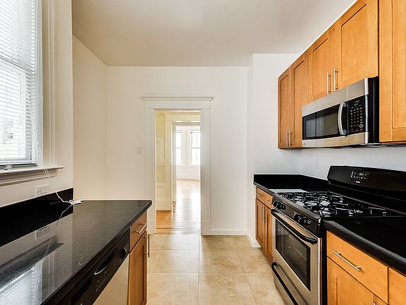 4th image of 1516 Larkin St APT 08