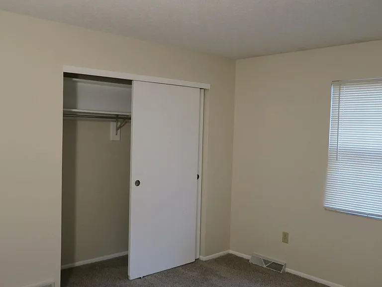 59 W Tulane Rd — Photo 15