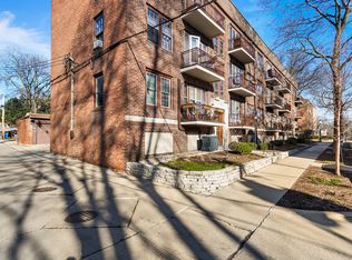 307 N Prairie St APT 3, Champaign, IL