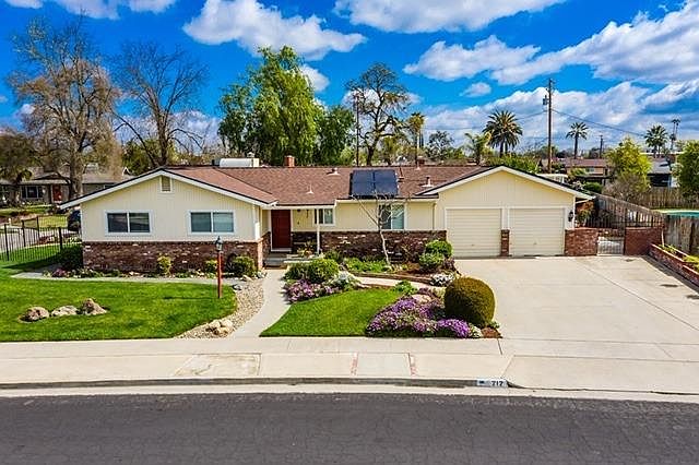 1st image of 212 W Earl Way
