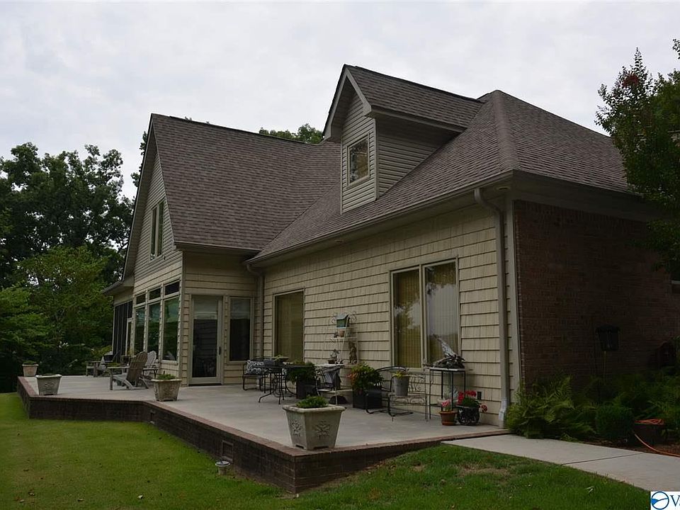 2nd image of 48 Springhill Rd