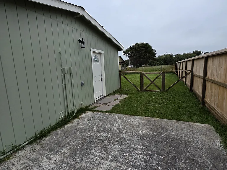 1850 Peninsula Dr #B — Photo 3