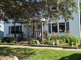 455 Woodlawn Ave, Chesterton, IN 46304