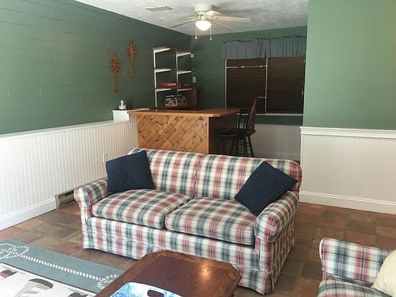 3rd image of 35 Joy Ln