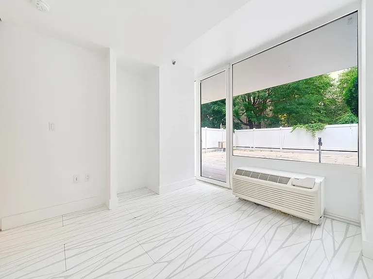 329 Pleasant Ave #1B — Photo 3