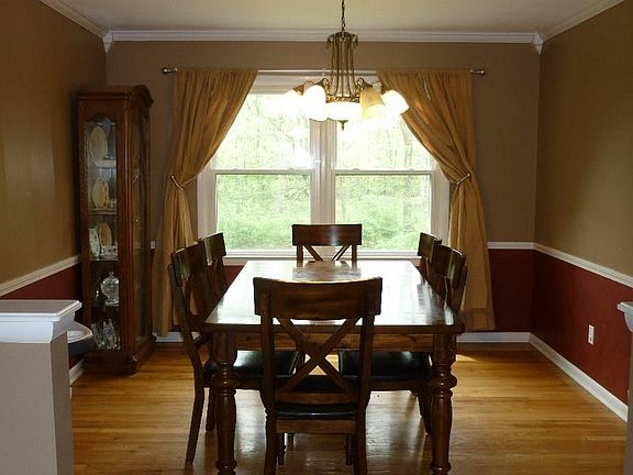 5th image of 8317 W Warrington Dr